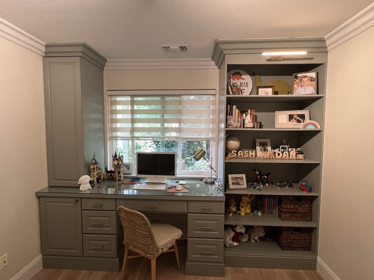 Built-in vanity desk with open shelving